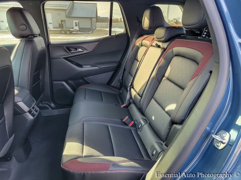 New 2026 Chevrolet Equinox RS FWD image 9