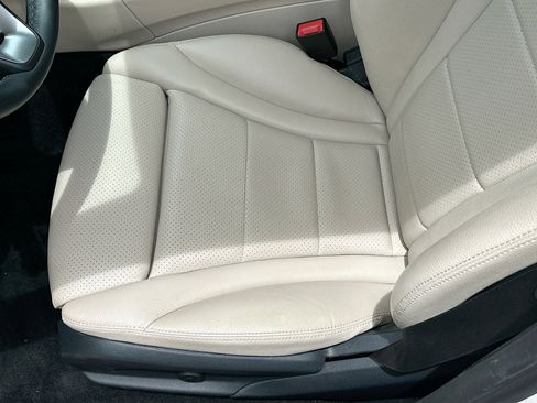 Used 2017 Mercedes-Benz C 300 Sedan image 18
