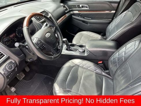 Used 2018 Ford Explorer Platinum AWD/4WD image 25