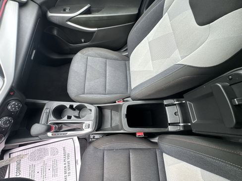 Used 2024 Chevrolet Trax RS image 37