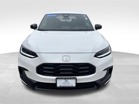 Certified 2025 Honda HR-V Sport image 9