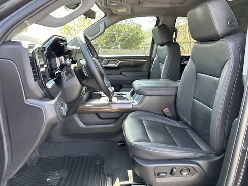 Certified 2023 Chevrolet Silverado 1500 RST w/ Convenience Package II image 15