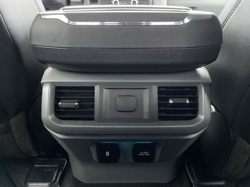 Used 2021 Ford F150 Lariat image 27