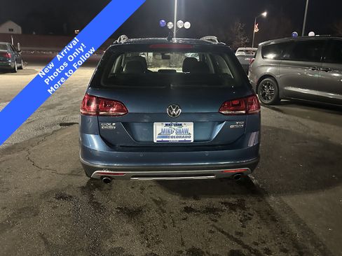Used 2017 Volkswagen Golf Alltrack SE image 21