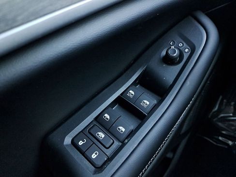 New 2025 Jeep Grand Cherokee L Limited w/ Luxury Tech Group II AWD/4WD image 26