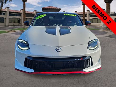 Used 2024 Nissan Z NISMO w/ Floor Mat Package RWD image 3