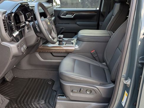 New 2026 Chevrolet Silverado 1500 LT w/ Leather Package image 18