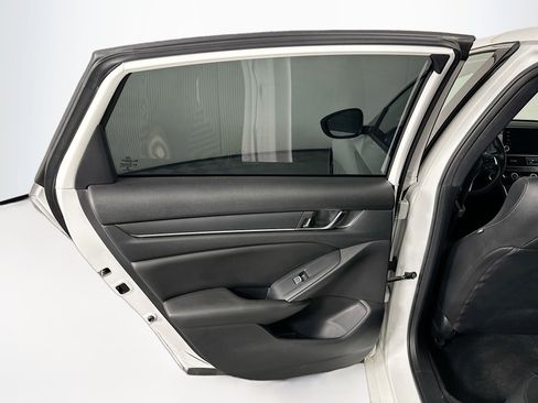 Used 2019 Honda Accord Sport image 24