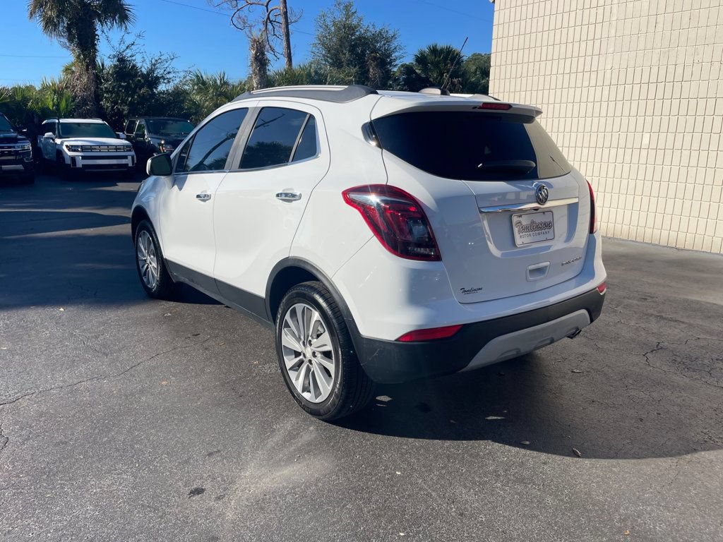 Used 2020 Buick Encore Preferred FWD image 3