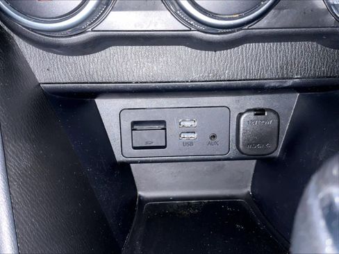 Used 2019 MAZDA CX-3 Touring image 32