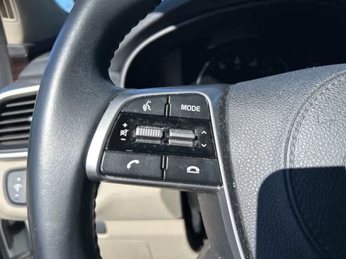 Used 2019 Kia Sorento EX image 15