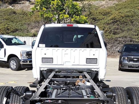 New 2026 Ford F450 XL w/ XL Chrome Package image 22