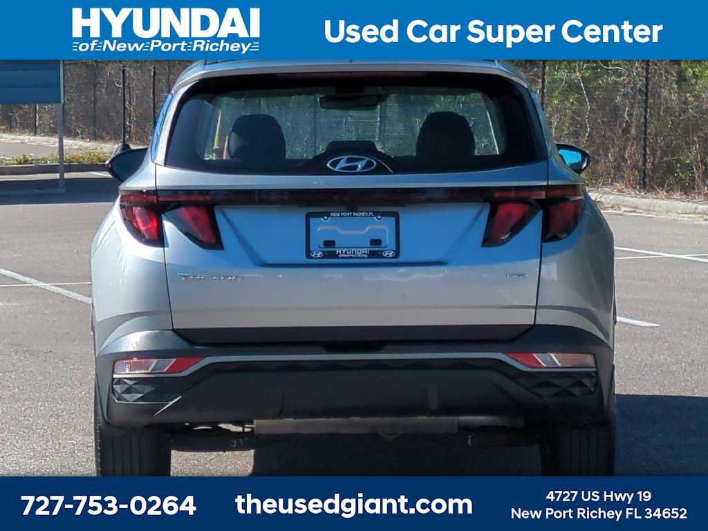 Used 2023 Hyundai Tucson SE AWD/4WD image 4