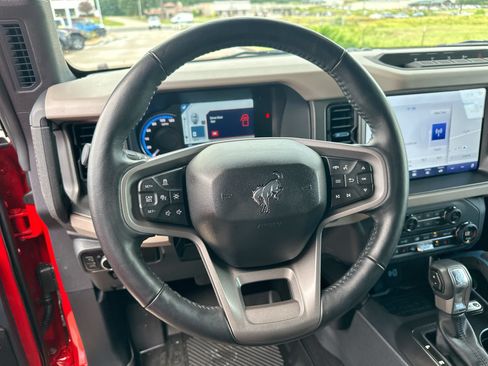 Used 2024 Ford Bronco Wildtrak AWD/4WD image 14