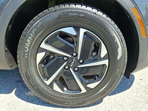 Certified 2023 Kia Sportage LX AWD/4WD image 8