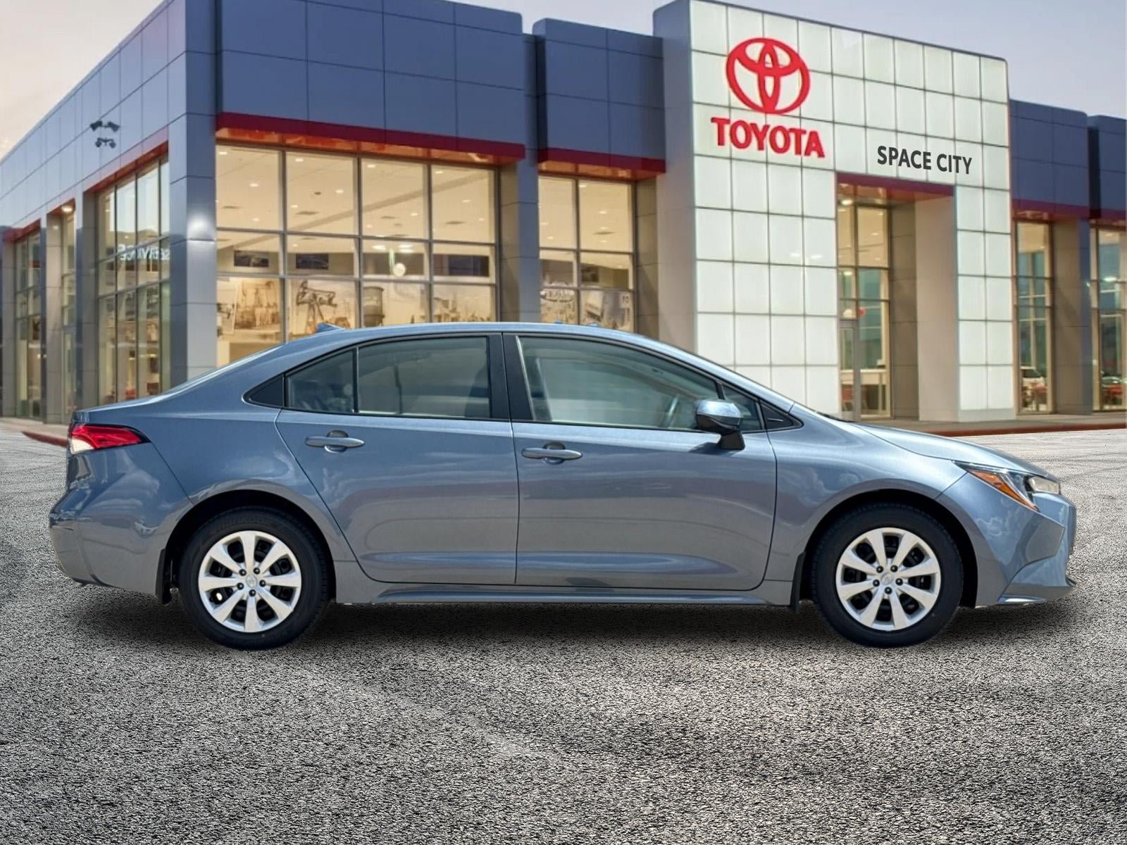 New 2027 Toyota Corolla LE FWD image 7