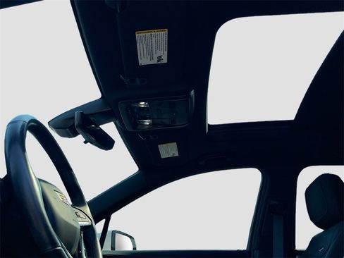 Used 2024 Cadillac XT6 Premium Luxury w/ Technology Package image 22