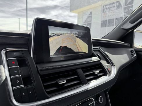 Used 2023 Chevrolet Suburban Premier image 22