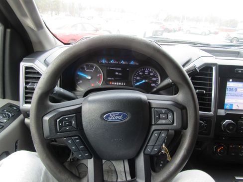 Used 2017 Ford F250 XLT w/ XLT Premium Package image 23