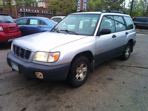 Used 2002 Subaru Forester L AWD/4WD image 2