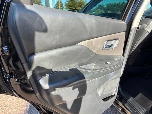 Used 2020 Nissan Murano SL w/ Moonroof Package AWD/4WD image 21
