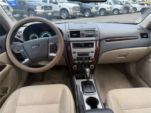 Used 2010 Ford Fusion SEL image 9