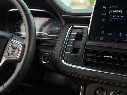 Used 2024 Chevrolet Tahoe RST w/ Luxury Package AWD/4WD image 12