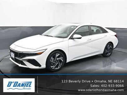 Used 2024 Hyundai Elantra SEL w/ Convenience Package