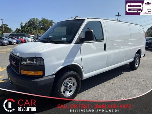 Used 2023 GMC Savana 2500 Extended w/ Driver Convenience Package image 3