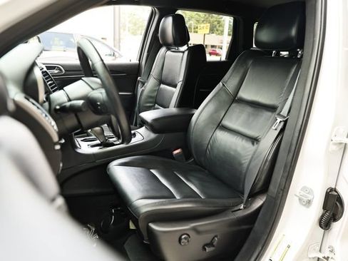 Used 2019 Jeep Grand Cherokee Limited w/ Trailer Tow Group IV AWD/4WD image 20