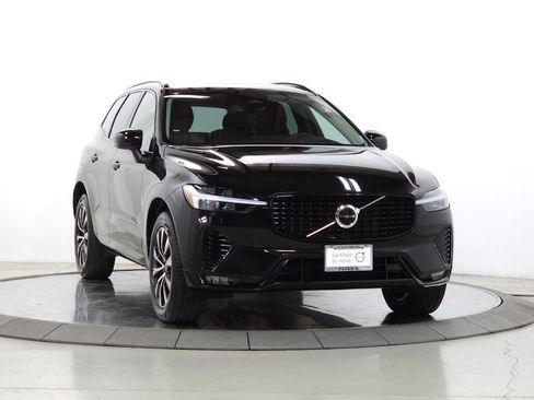 Certified 2025 Volvo XC60 B5 Core AWD/4WD image 1
