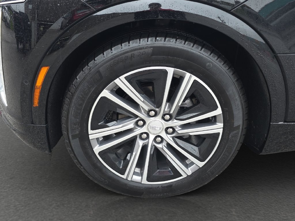 Used 2023 Cadillac Lyriq 2WD image 4