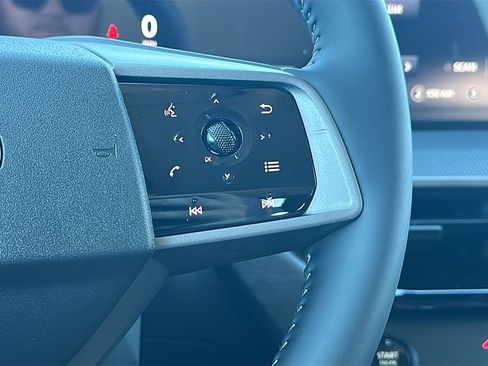 New 2025 Nissan Murano SV image 18