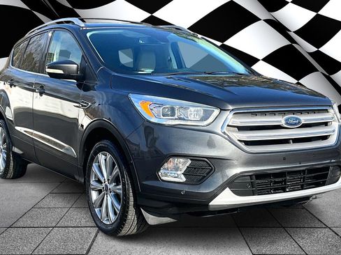 Certified 2018 Ford Escape Titanium image 10
