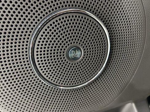 Used 2021 Ford Expedition Limited image 23