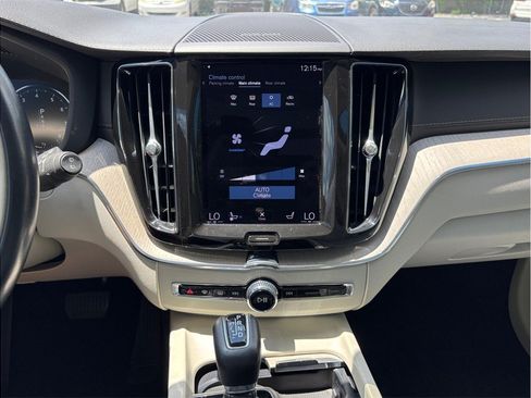 Used 2021 Volvo XC60 T5 Inscription w/ Climate Package AWD/4WD image 11