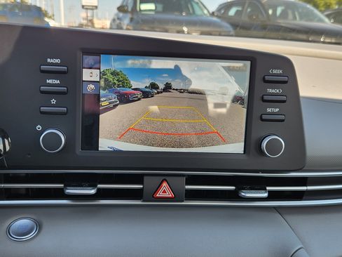 New 2025 Hyundai Elantra Sport image 15