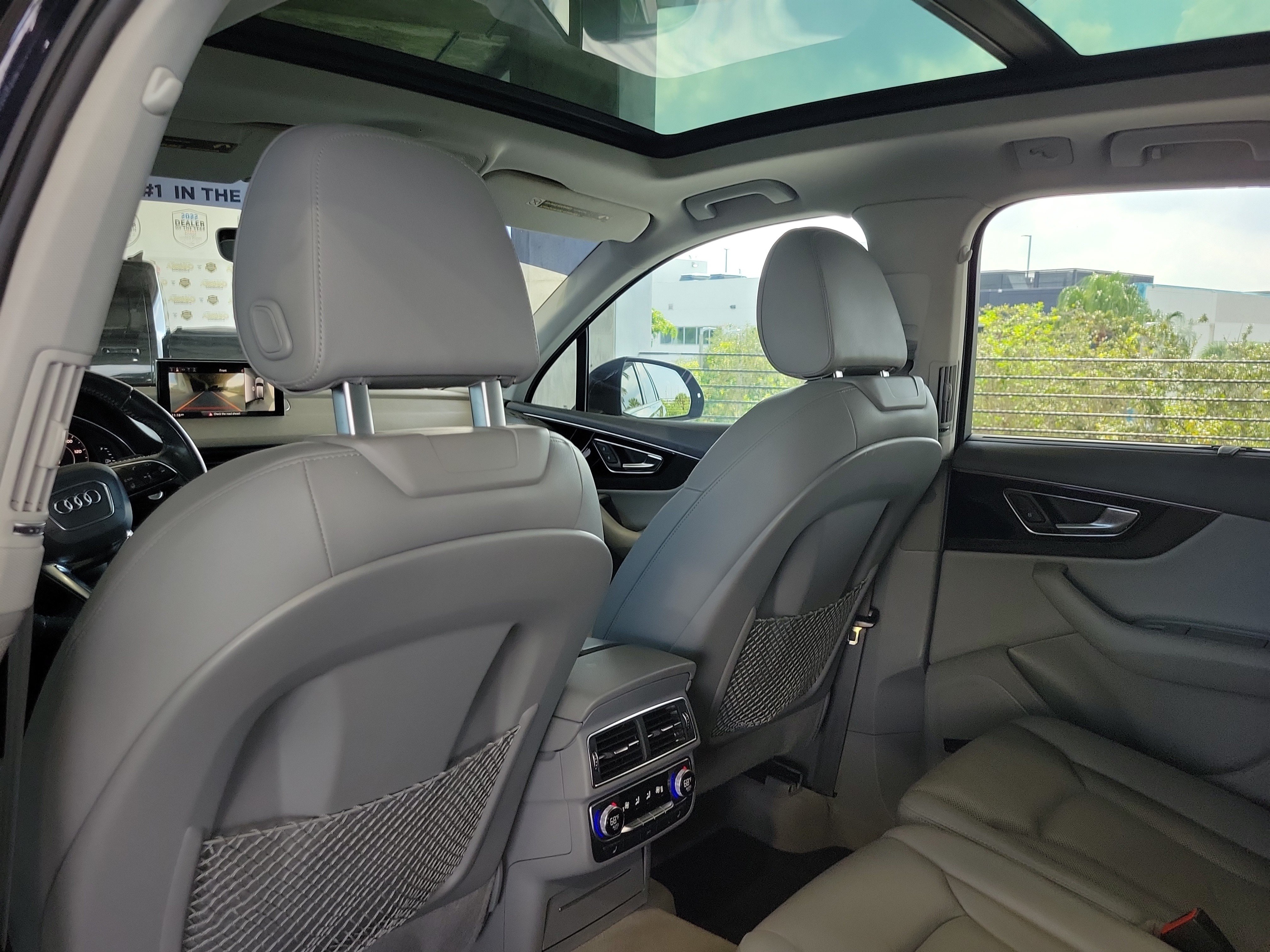 Used 2017 Audi Q7 3.0T Prestige AWD/4WD image 10