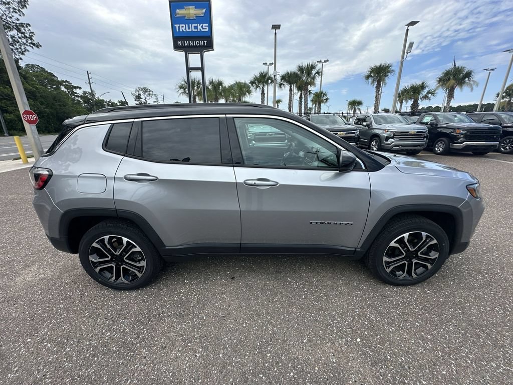 Used 2022 Jeep Compass Limited AWD/4WD image 17