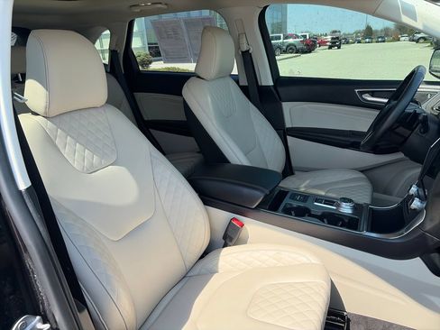 Used 2023 Ford Edge Titanium w/ Class II Trailer Tow Package AWD/4WD image 16