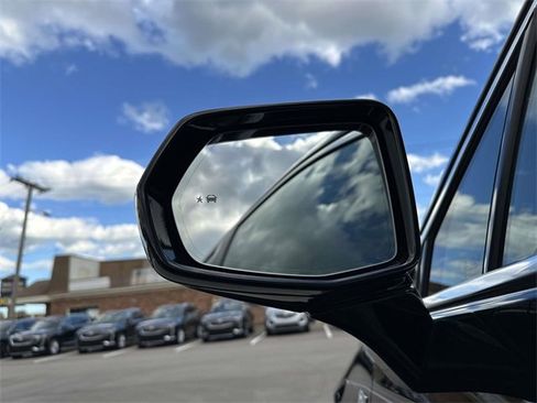 Certified 2022 Cadillac XT5 Premium Luxury image 40