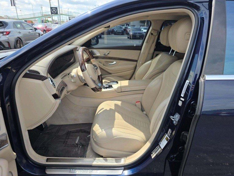 Used 2019 Mercedes-Benz S 560 Sedan image 4