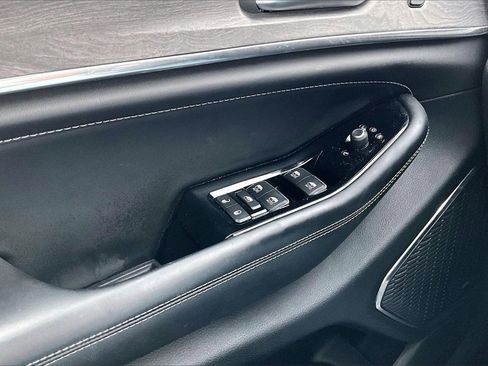 Used 2023 Jeep Grand Cherokee Overland w/ MOPAR Finishing Package image 36