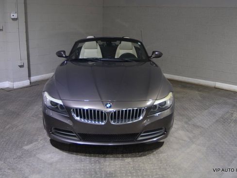 Used 2010 BMW Z4 sDrive35i image 33