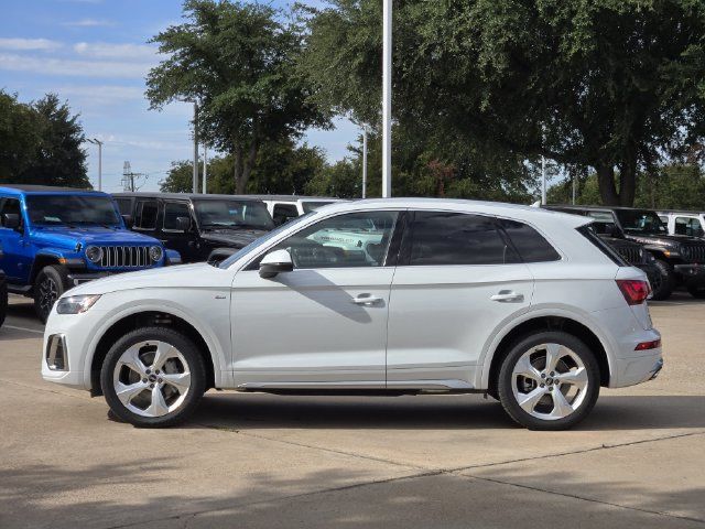 Used 2023 Audi Q5 2.0T Premium Plus w/ Premium Plus Package AWD/4WD image 4