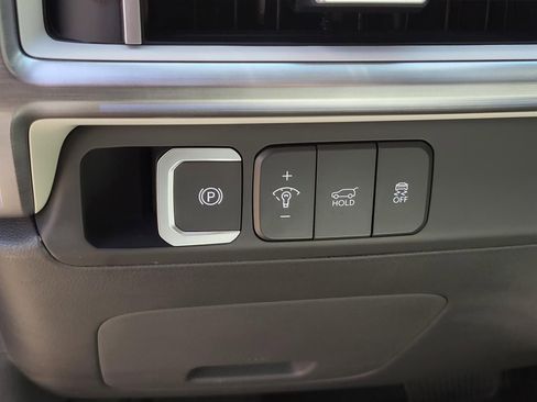 Used 2025 Hyundai Santa Fe Calligraphy FWD image 23