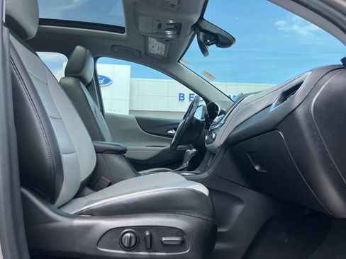 Used 2019 Chevrolet Equinox Premier FWD image 38