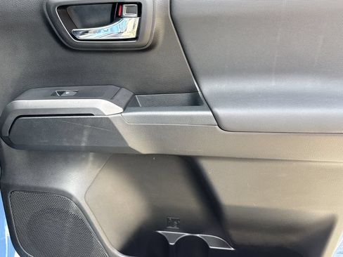 Used 2018 Toyota Tacoma TRD Pro AWD/4WD image 17