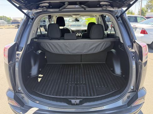 Used 2018 Toyota RAV4 LE w/ All Weather Liner Package AWD/4WD image 5
