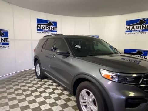 Used 2022 Ford Explorer XLT RWD image 4